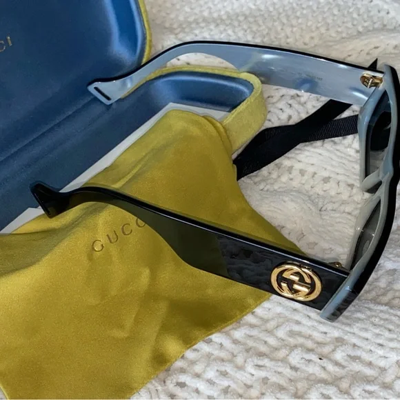 Gucci Black Sunglasses - Picture 3 of 5